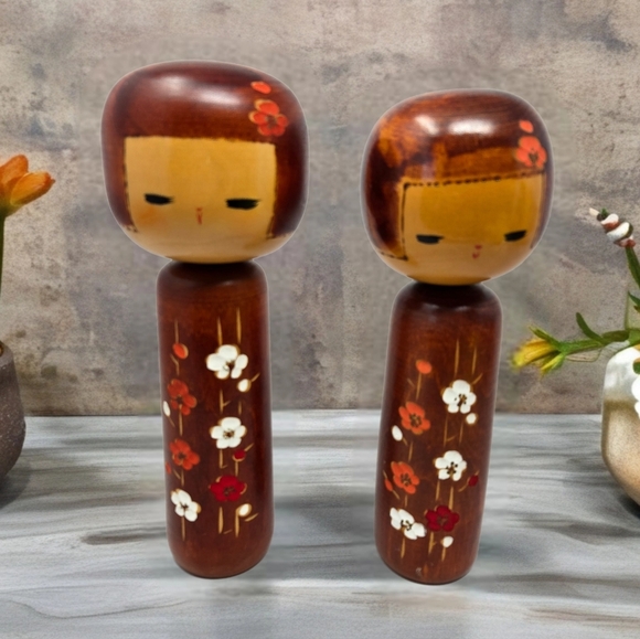 Kokeshi Doll Set Of 2 Masayoshi Yamagishi Vintage Handmade-Painted Award Win Art - Picture 1 of 12